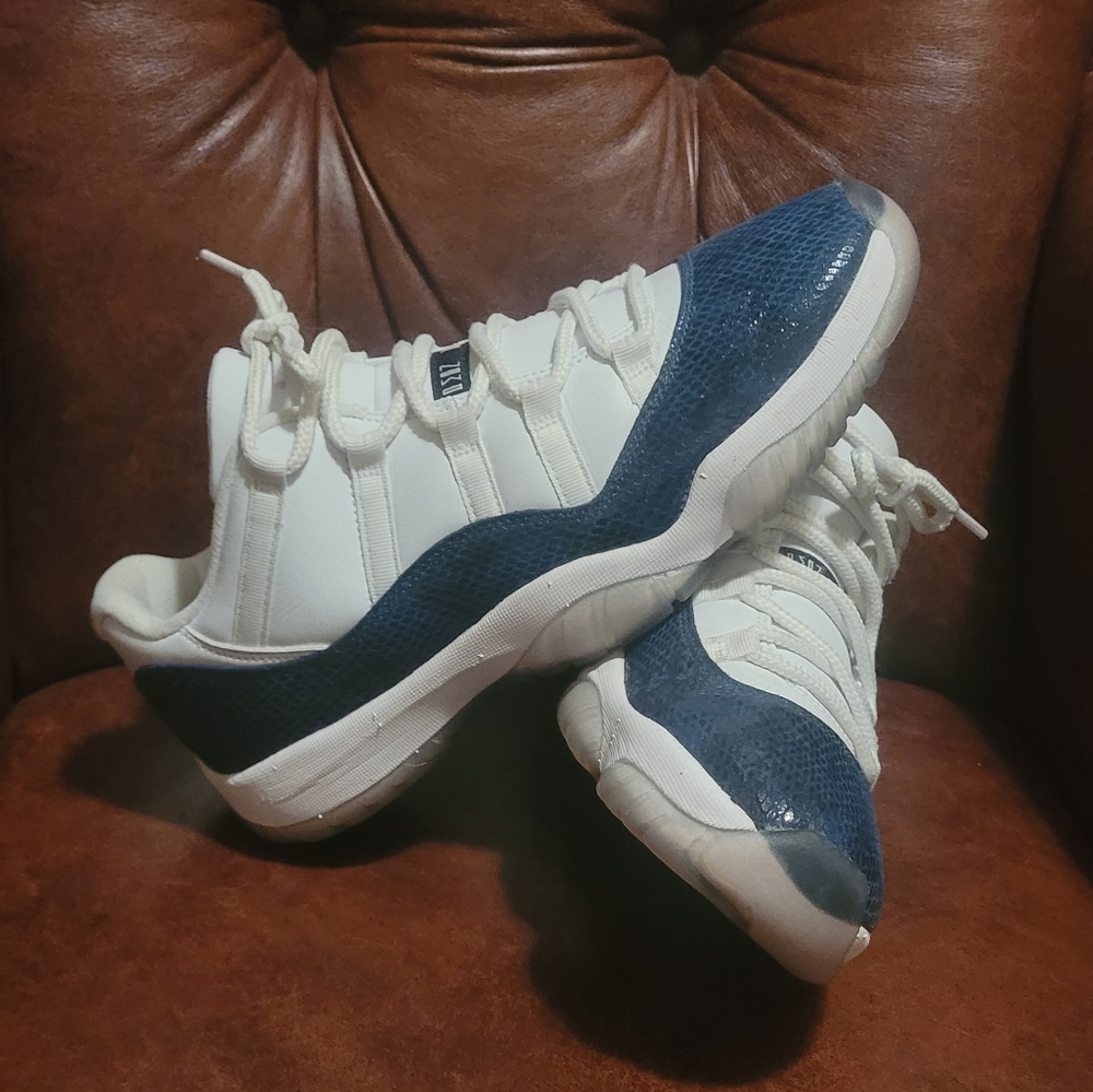 Jordan 11 Retro Low